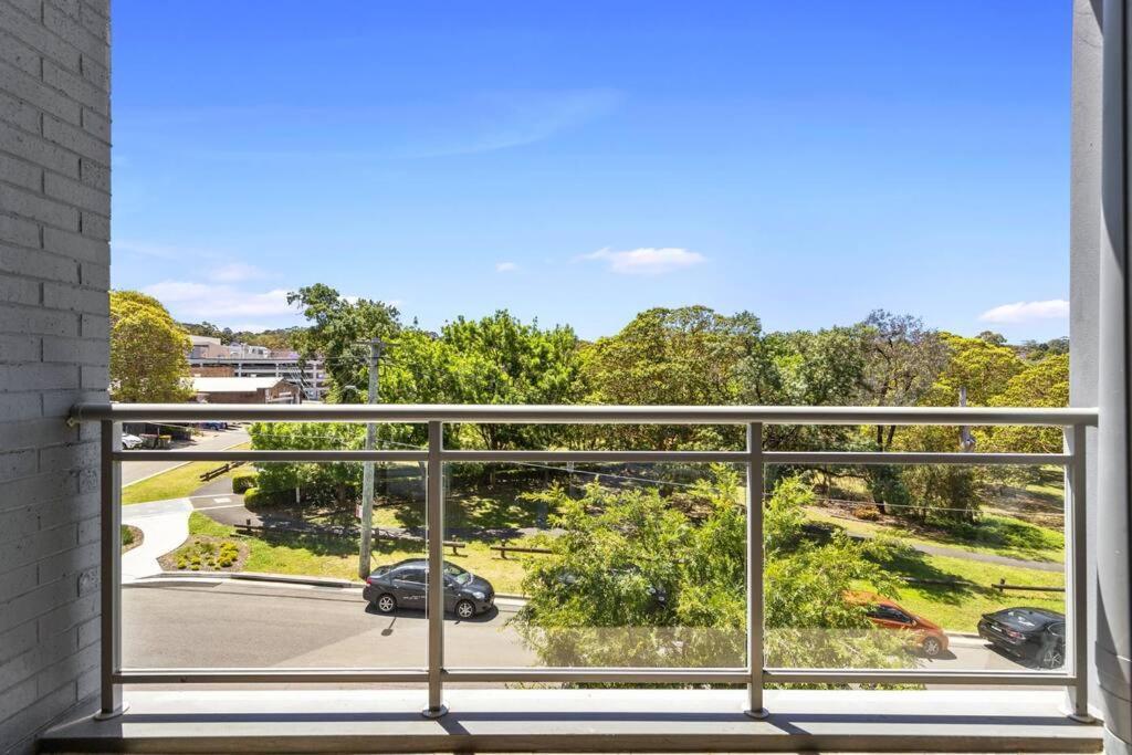 Parkview & Private Parking & Close To Station *