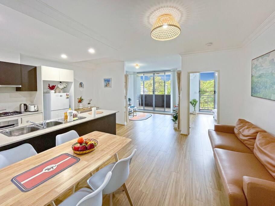 Apartment Parkview & Private Parking & Close To Station *